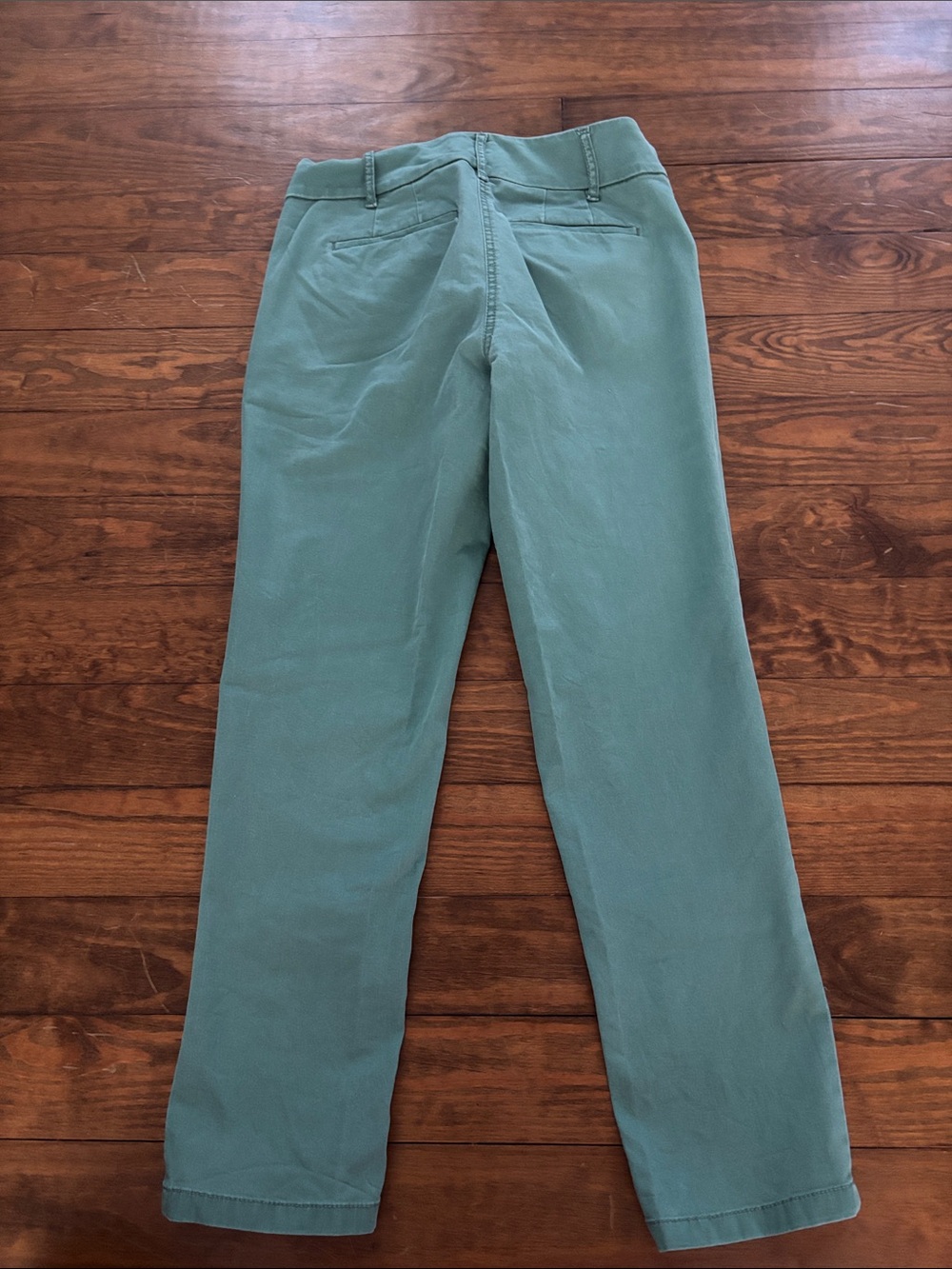 LOFT Women’s Sage Green Chino Pants - Picture 4 of 4